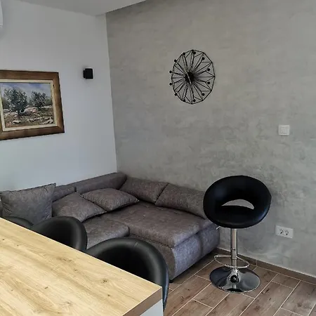 Apartman Zvonko *
